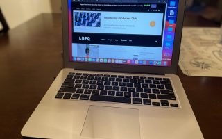 Apple Macbook Air (13-inch, 2017) Review