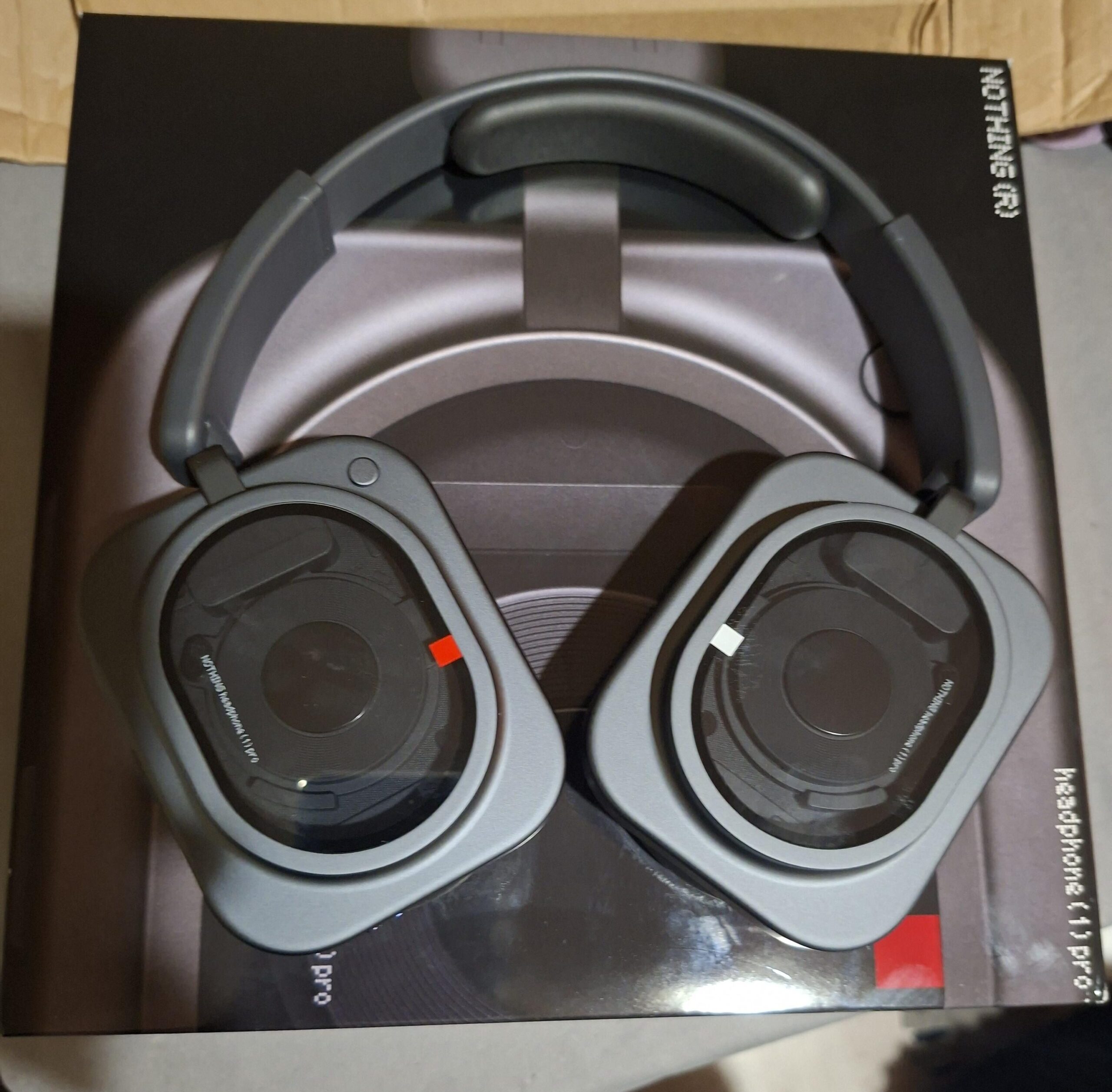 Unboxing Nothing’s Headphone (1) Pro